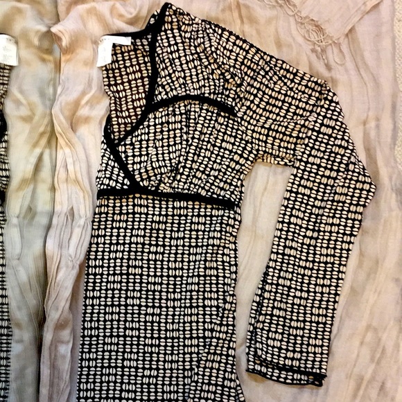 Max Studio top - Picture 6 of 10